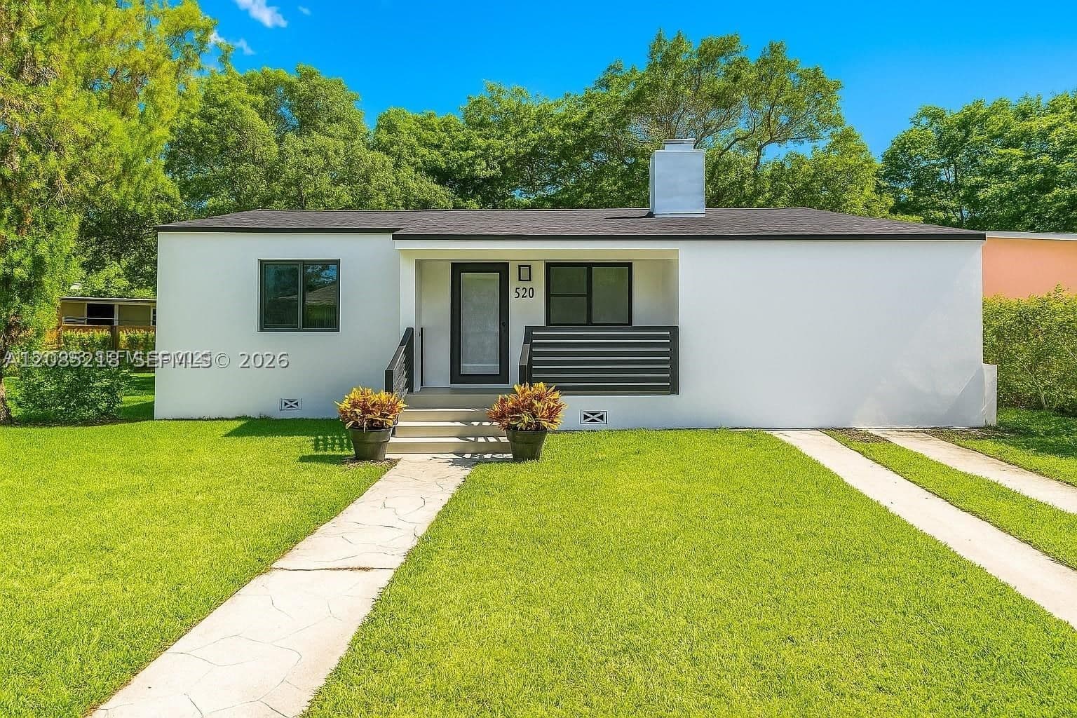 3+1 Müstakil ev — 520 45th St, Miami, FL 33127