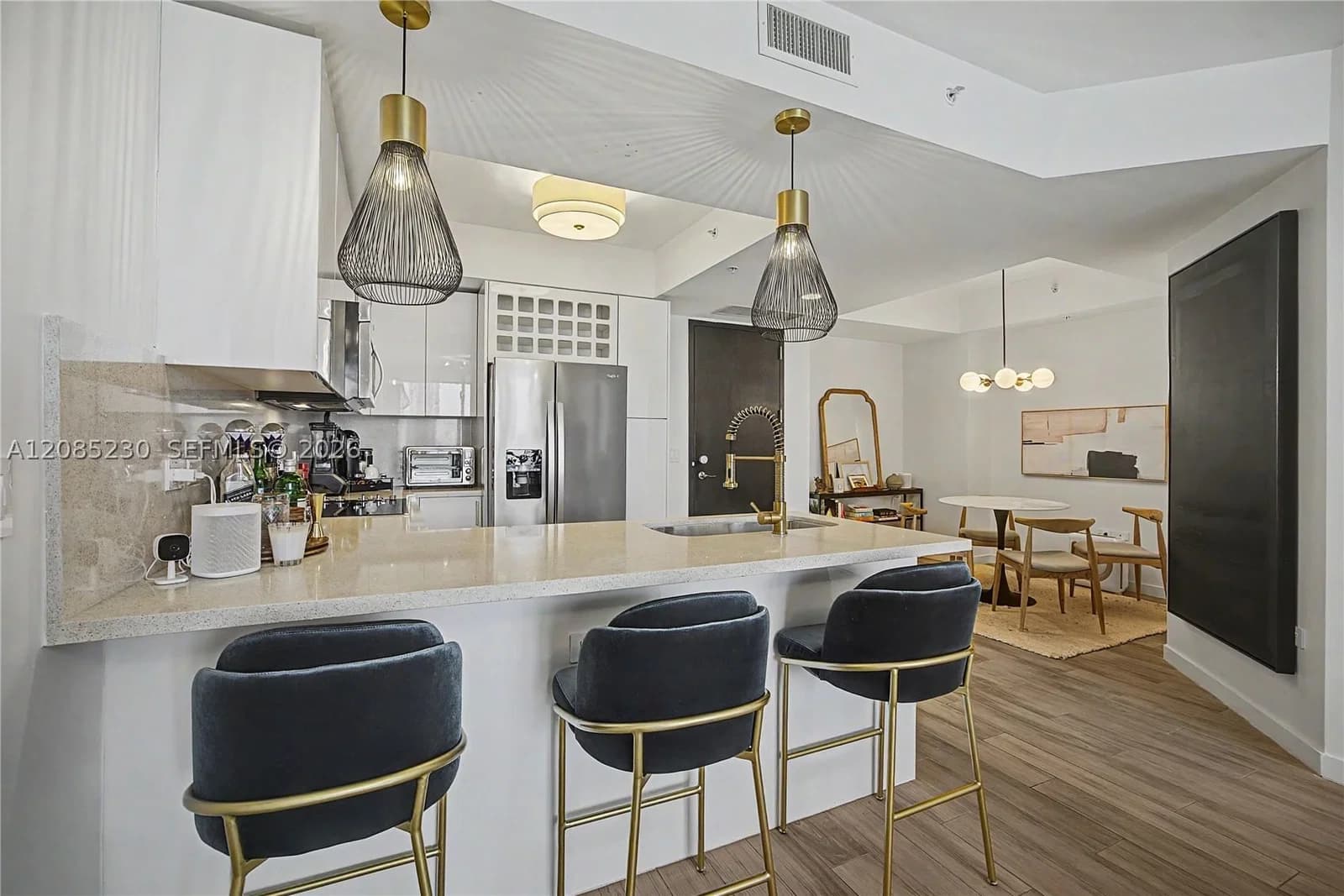 2+1 Condo — 999 1st Ave #2407, Miami, FL 33130