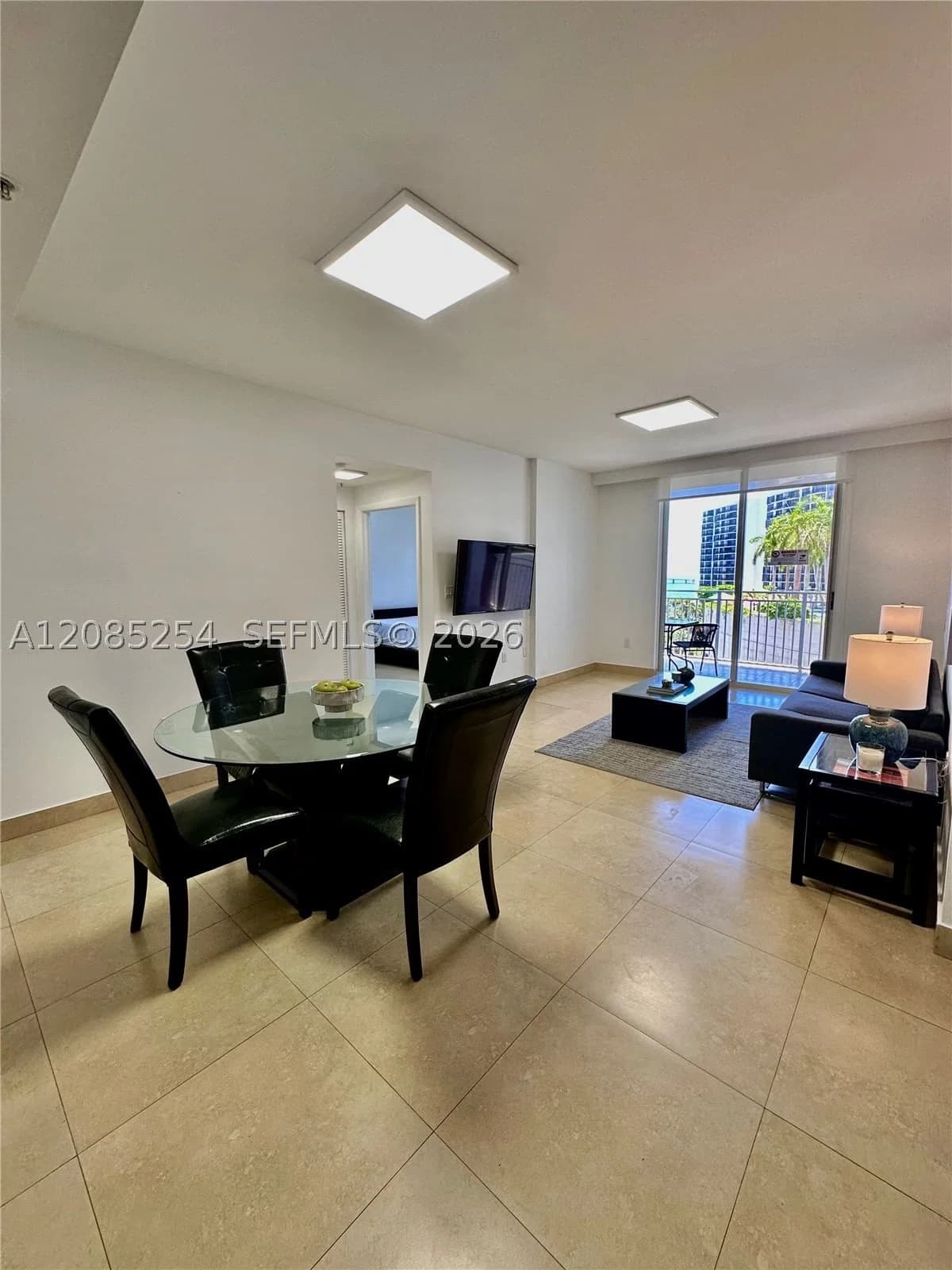 2+1 Condo — 185 14th Ter #904, Miami, FL 33131