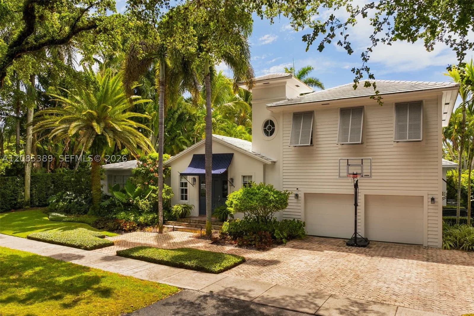 5+1 Müstakil ev — 444 Bargello Ave, Coral Gables, FL 33146