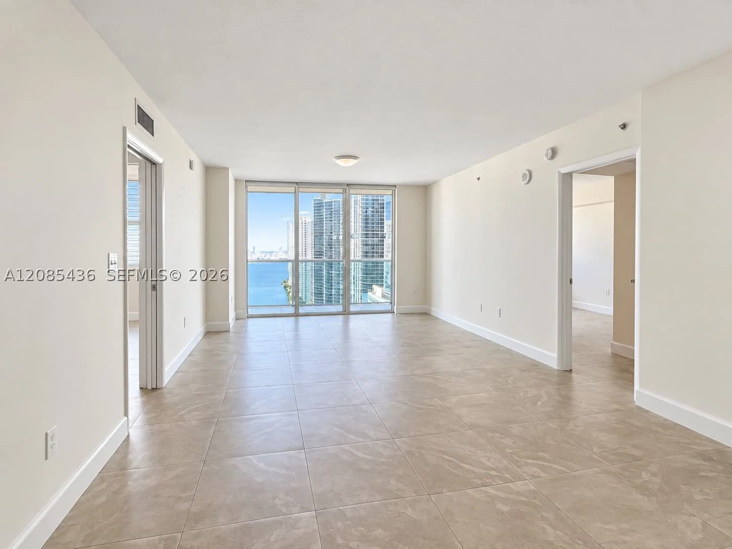 2+1 Condo — 31 5th St #2808, Miami, FL 33131