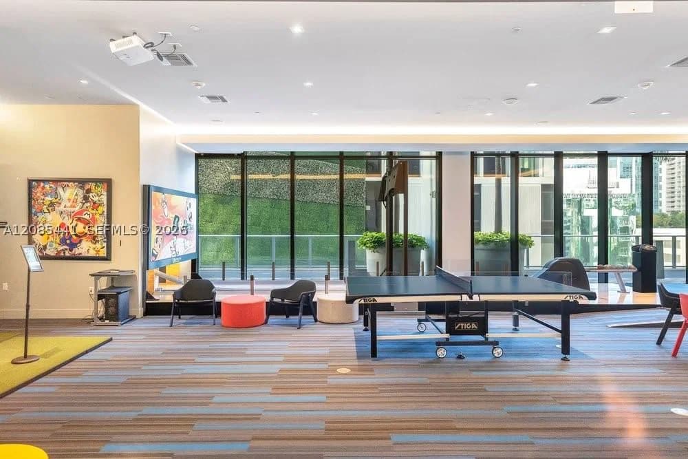 Condo — 1010 Brickell Ave #1810, Miami, FL 33131