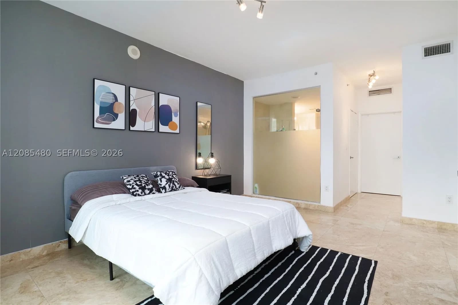 2-bedroom Condo — 90 3rd St #3002, Miami, FL 33130
