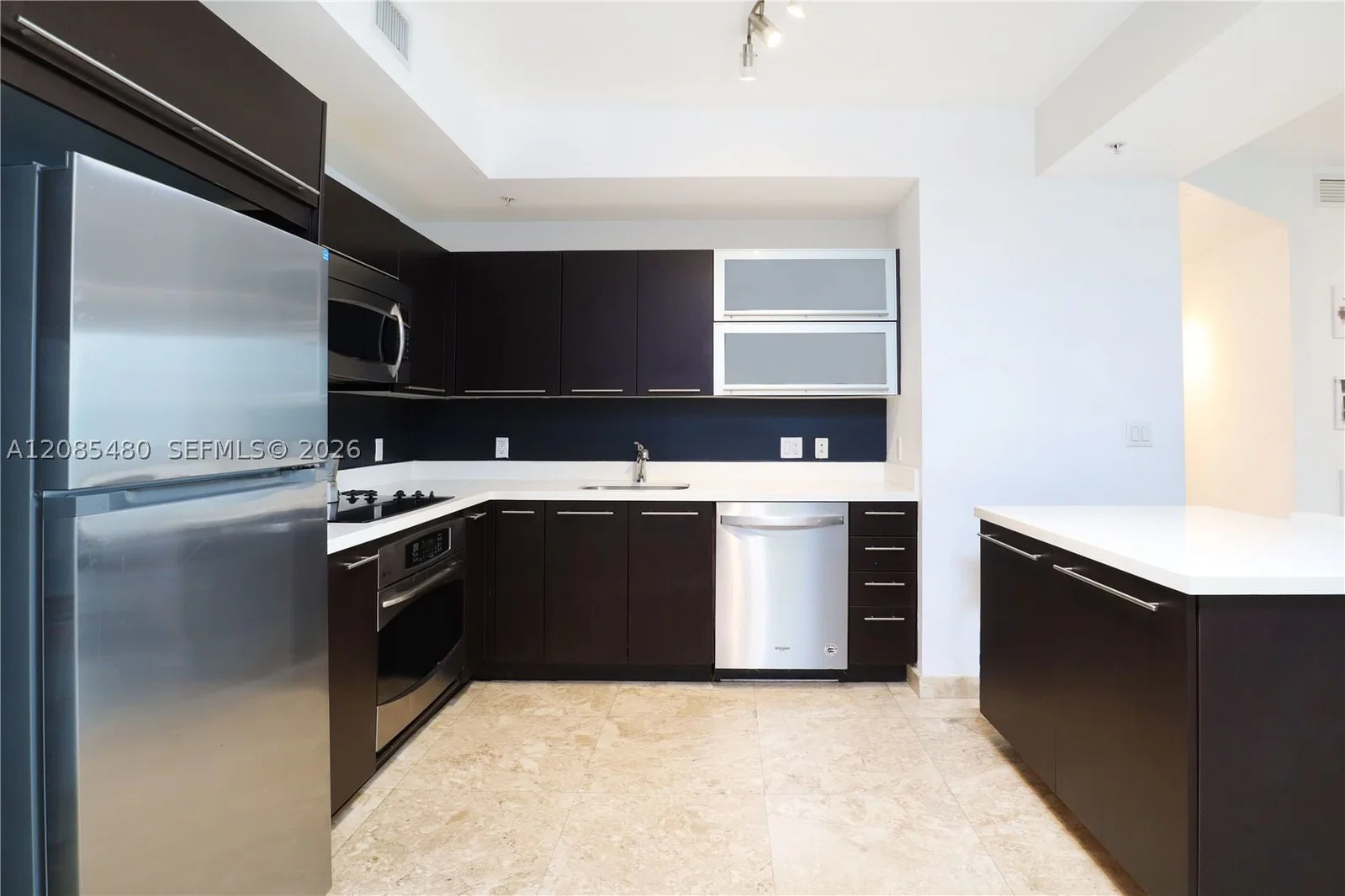 2-bedroom Condo — 90 3rd St #3002, Miami, FL 33130