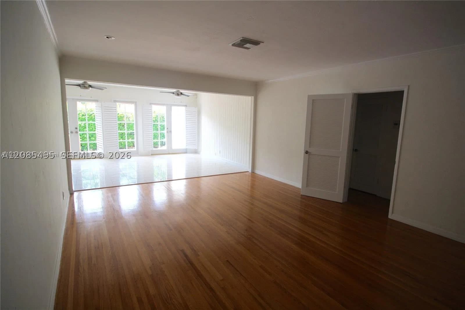 3+1 Müstakil ev — 609 Puerta Ave, Coral Gables, FL 33143