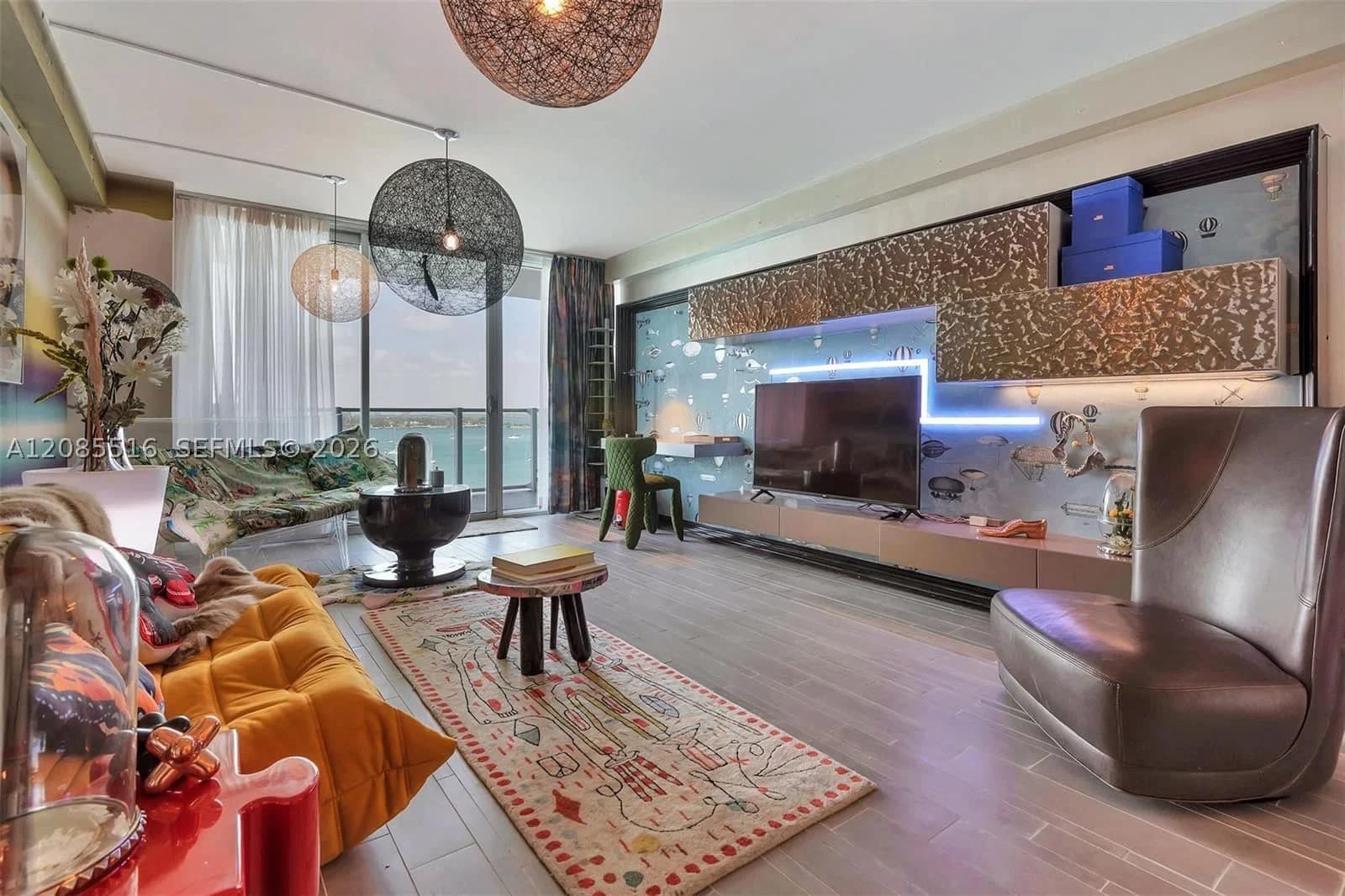 1+1 Condo — 1100 West Ave #1020, Miami Beach, FL 33139