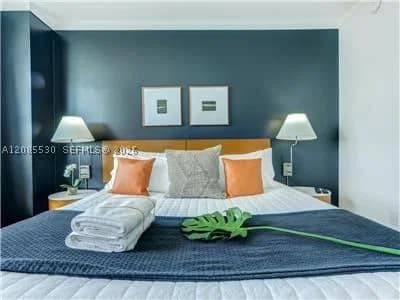 1+1 Condo — 2889 Mcfarlane Rd #1512, Miami, FL 33133
