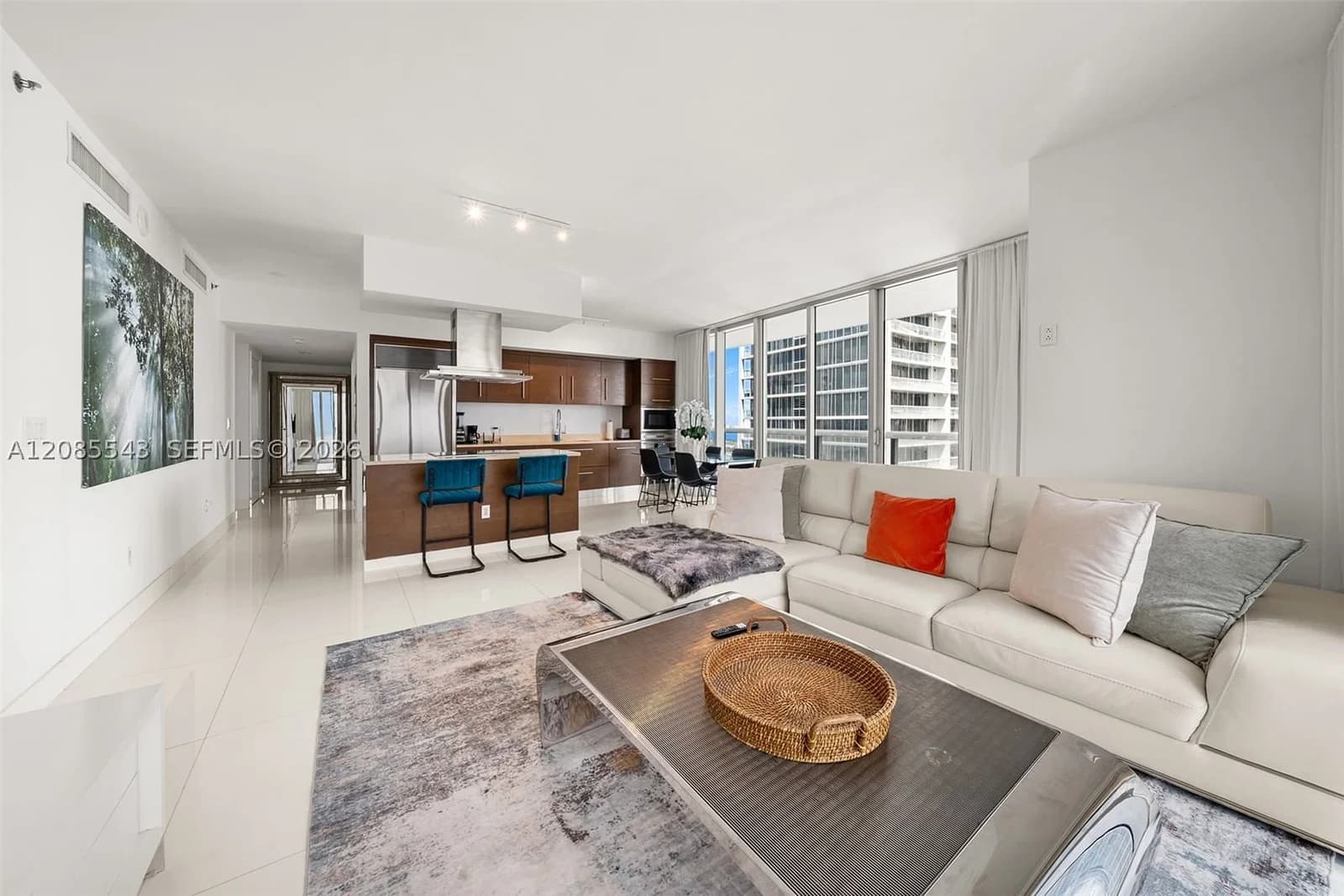 2+1 Condo — 485 Brickell Ave #4410, Miami, FL 33131