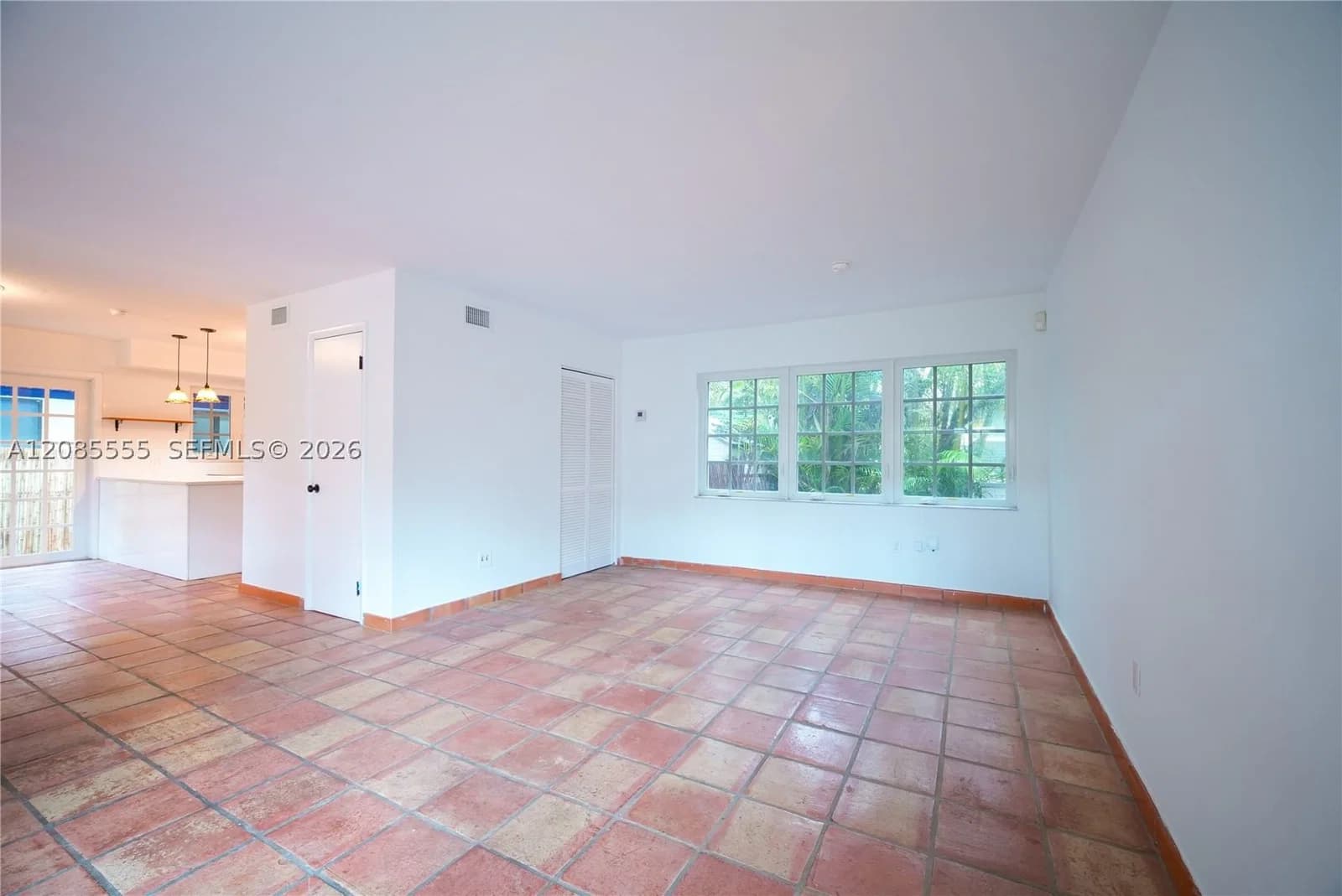 3+1 Müstakil ev — 1114 Columbus Blvd, Coral Gables, FL 33134