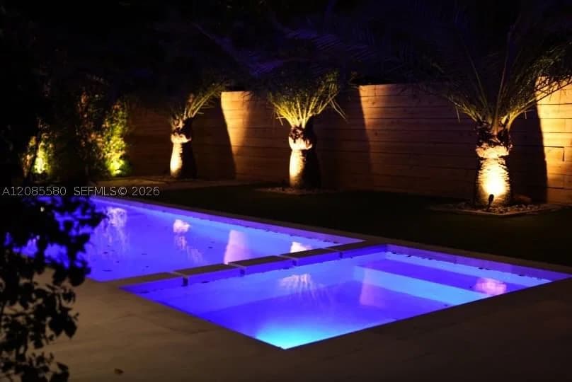 3+1 Müstakil ev — 34 26 Rd, Miami, FL 33129