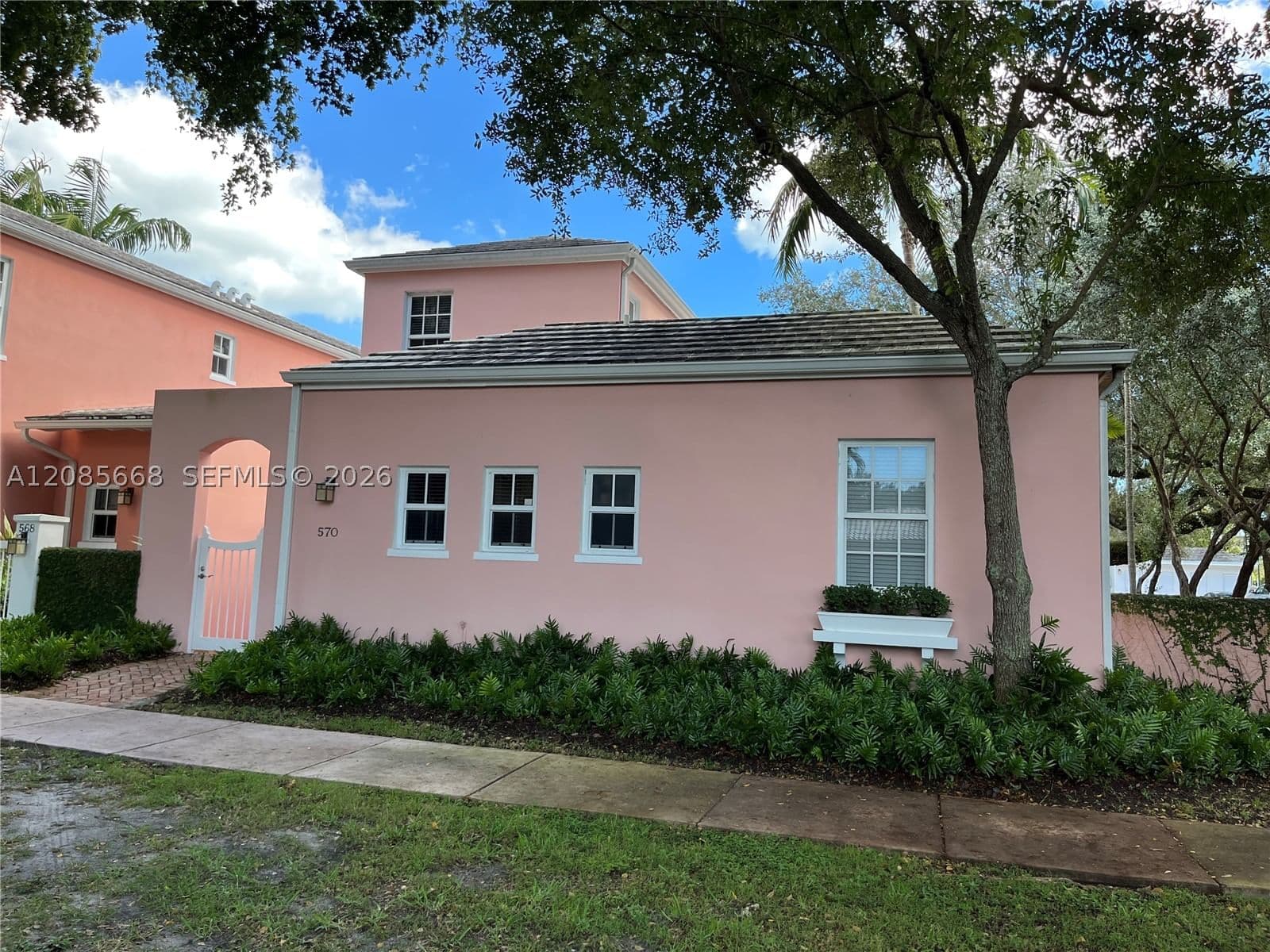 3+1 Townhouse — 570 Loretto Ave #10, Coral Gables, FL 33146