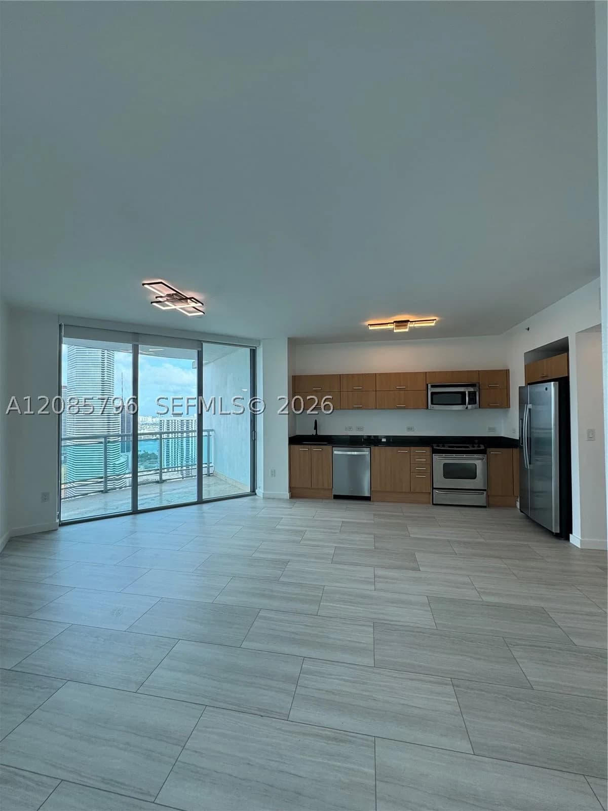 2+1 Condo — 350 Miami Ave #3913, Miami, FL 33130