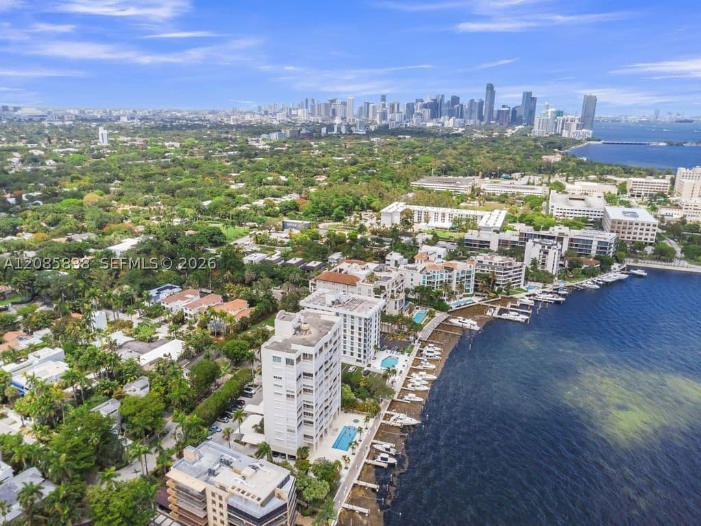2+1 Daire — 1600 Bayshore Ln #4C, Miami, FL 33133