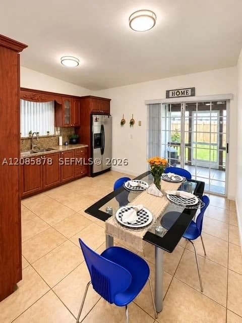 4+1 Müstakil ev — 6541 5th St, Pembroke Pines, FL 33023