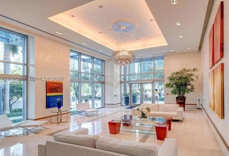 1+1 Condo — 1060 Brickell Ave #2813, Miami, FL 33131
