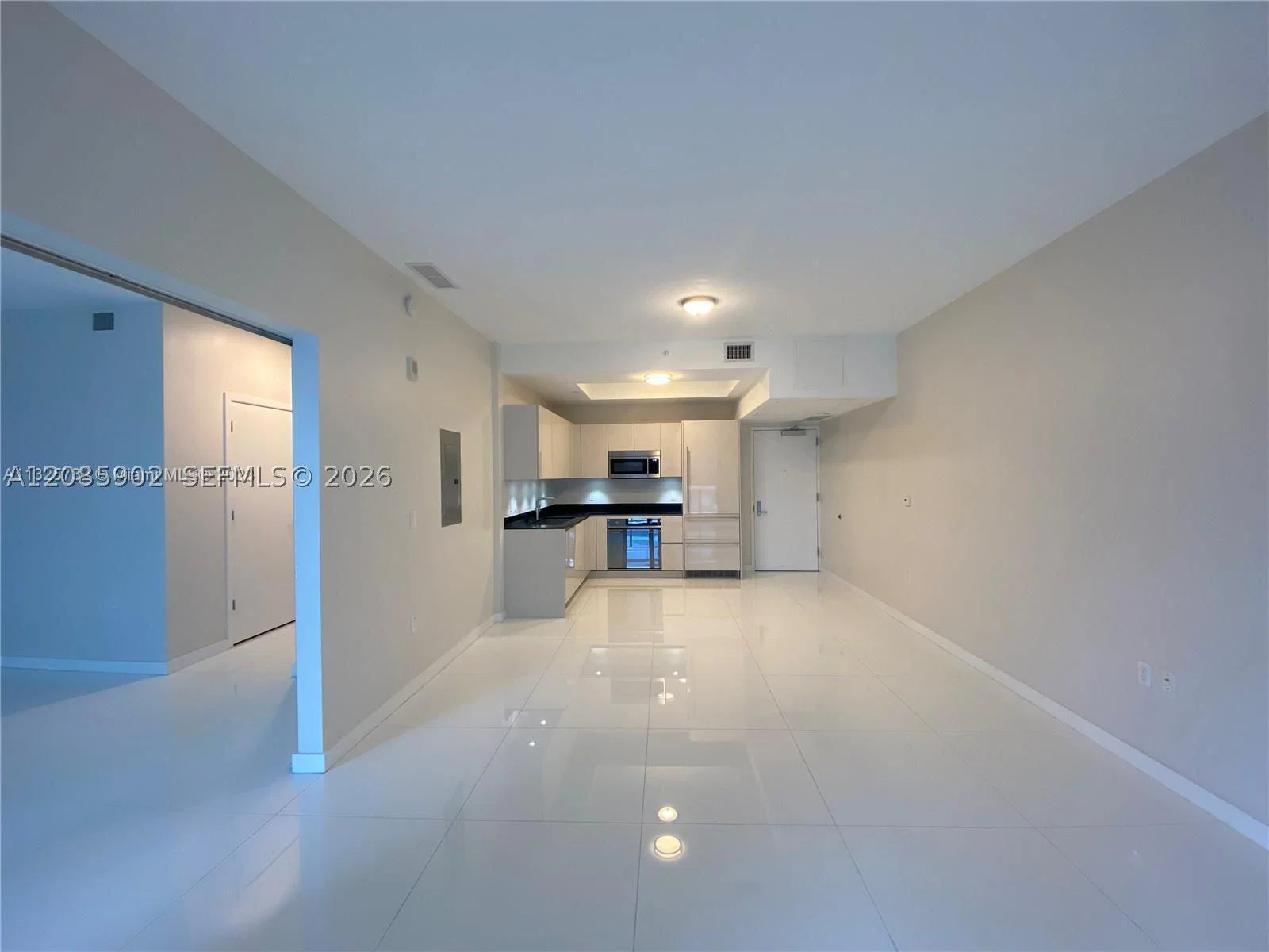 1+1 Condo — 1010 Brickell #4807, Miami, FL 33131