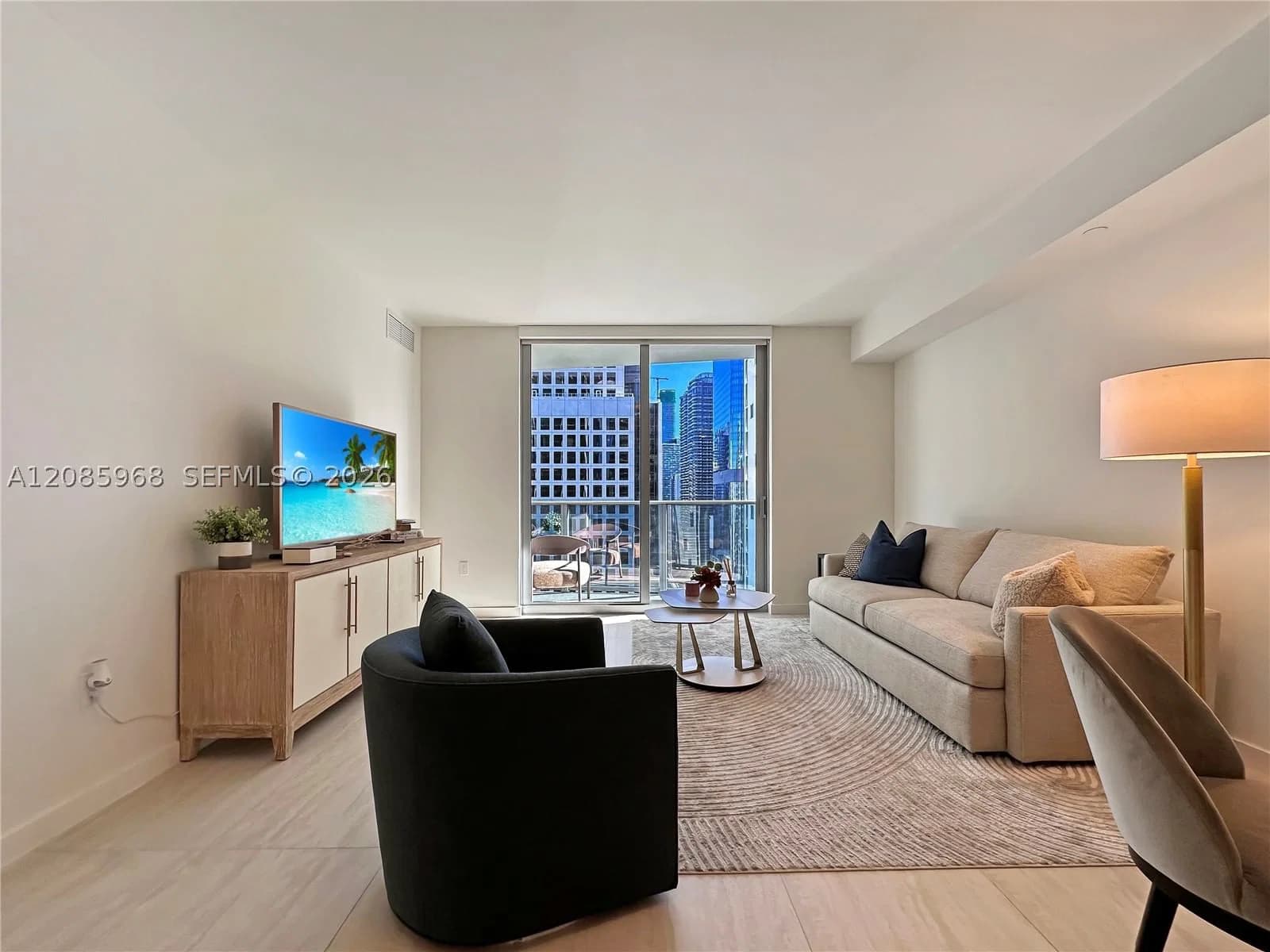 1+1 Condo — 77 5th St #2814, Miami, FL 33131