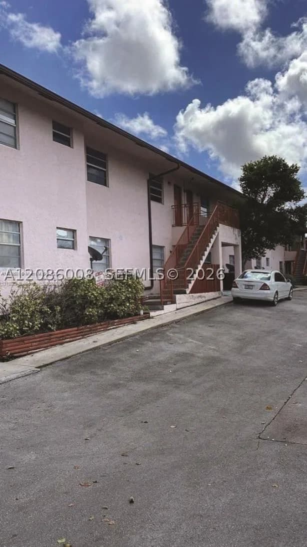 2+1 Mülk — 2920 Pierce St #2, Hollywood, FL 33020
