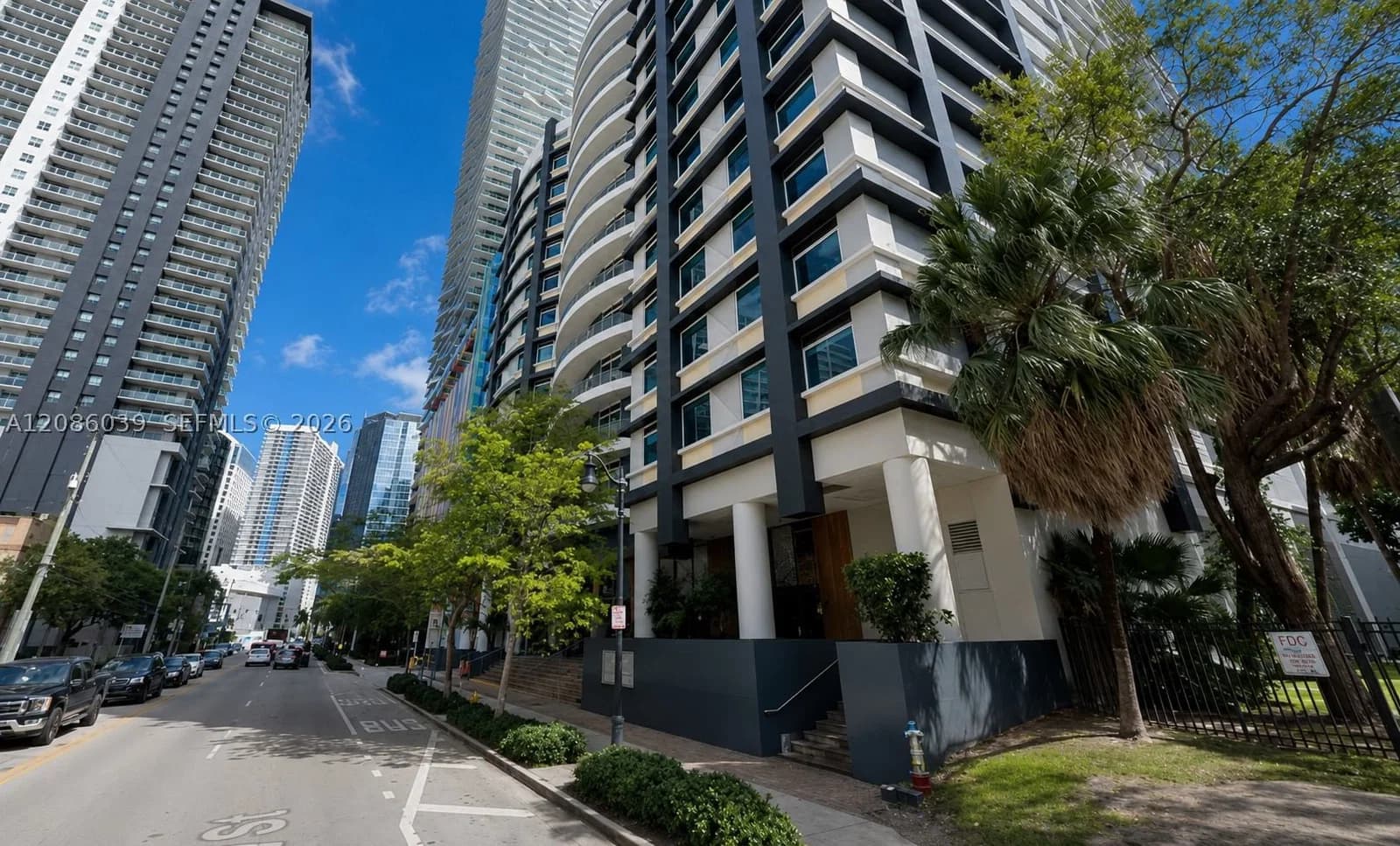 Condo — 40 13th St #S-1003MZ, Miami, FL 33130