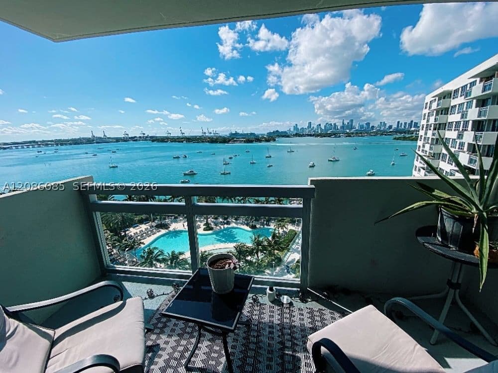 2-bedroom Condo — 1500 Bay Rd #1222S, Miami Beach, FL 33139