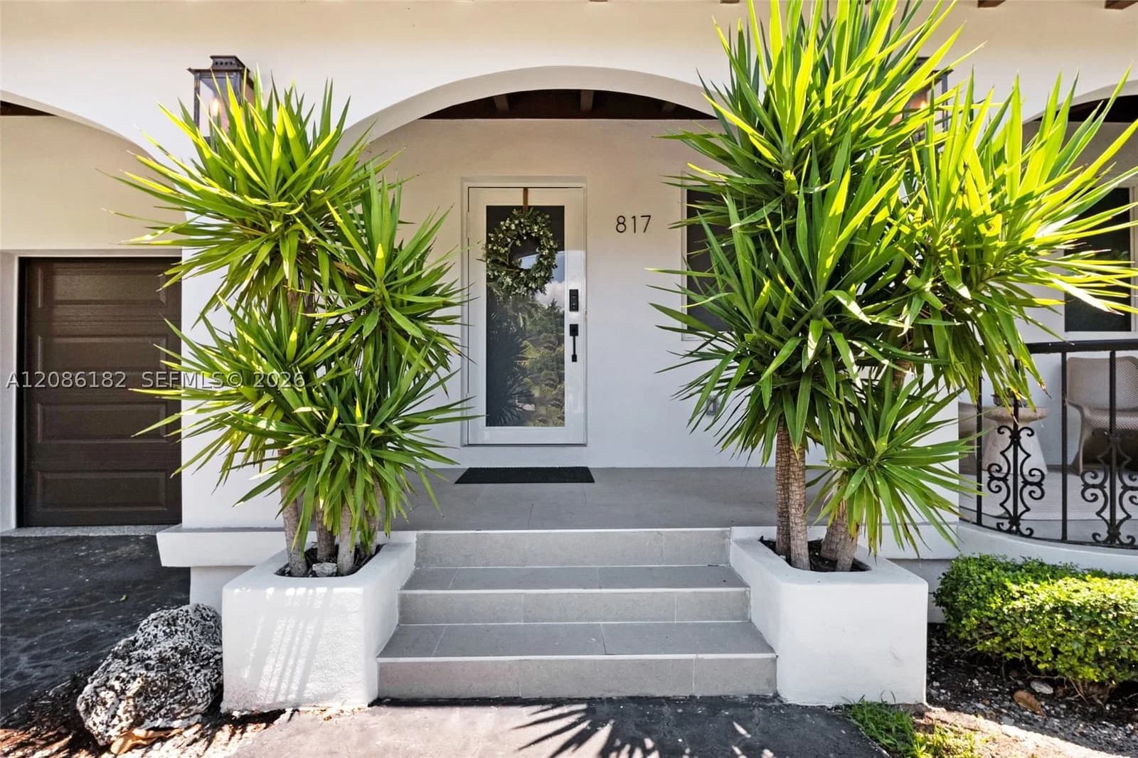 3+1 Müstakil ev — 817 Tangier St, Coral Gables, FL 33134