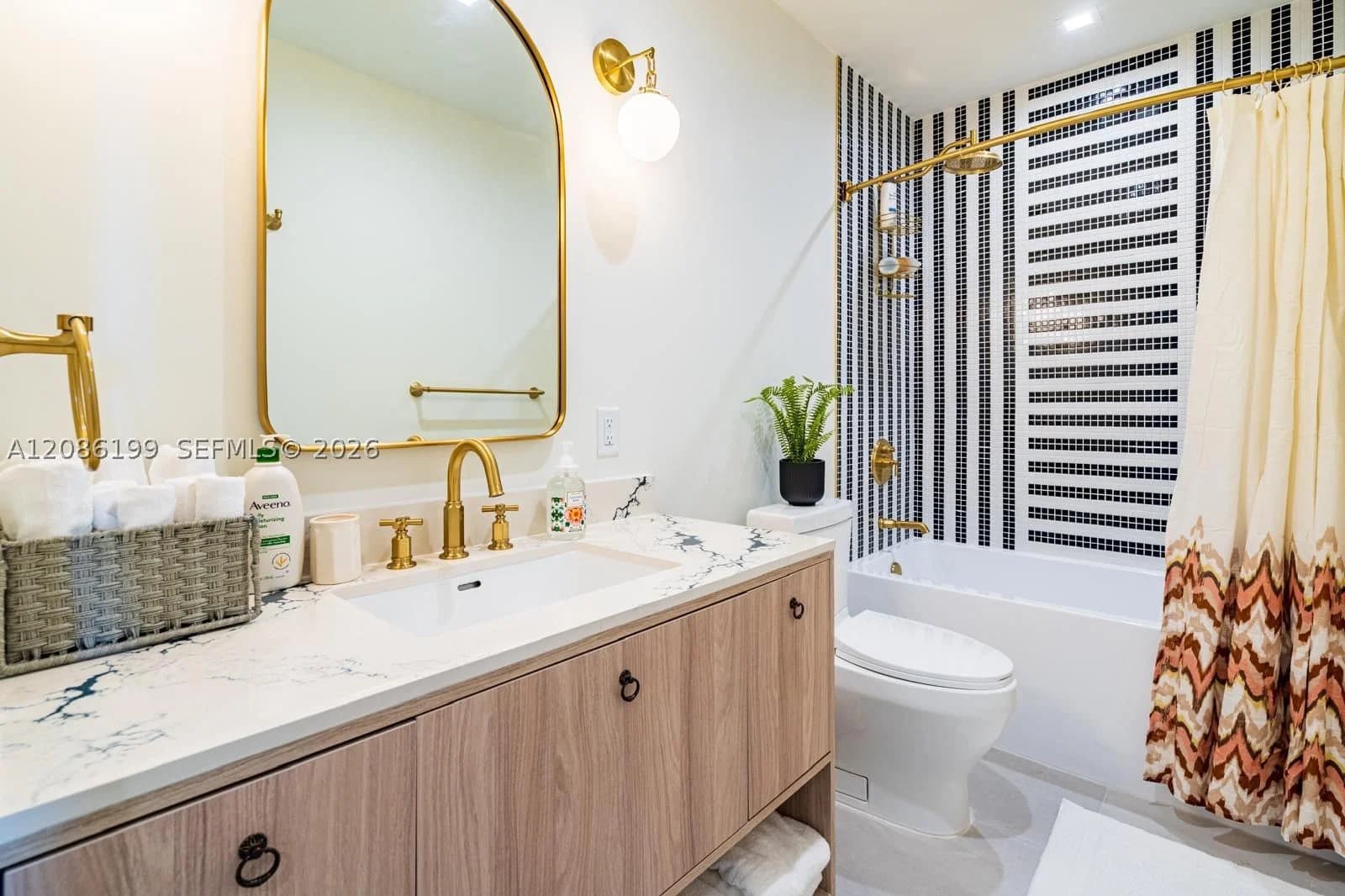 2+1 Condo — 2700 NW 2nd Ave #426, Miami, FL 33127
