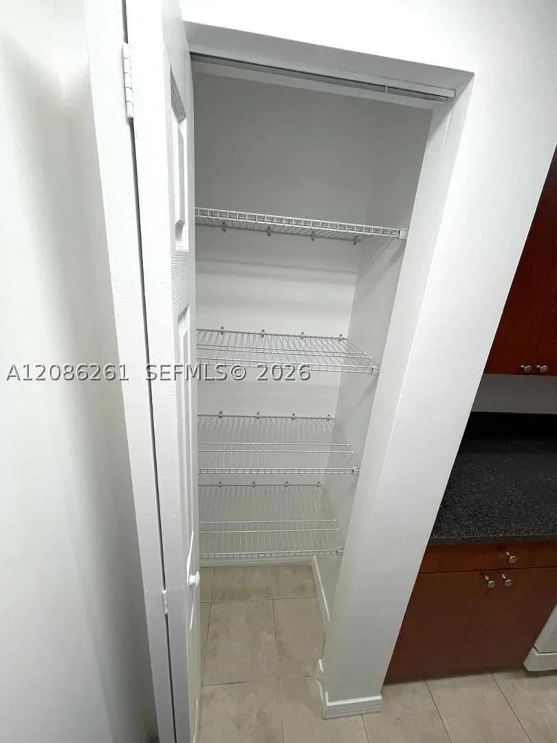 1+1 Daire — 115 11th St #704, Miami, FL 33130