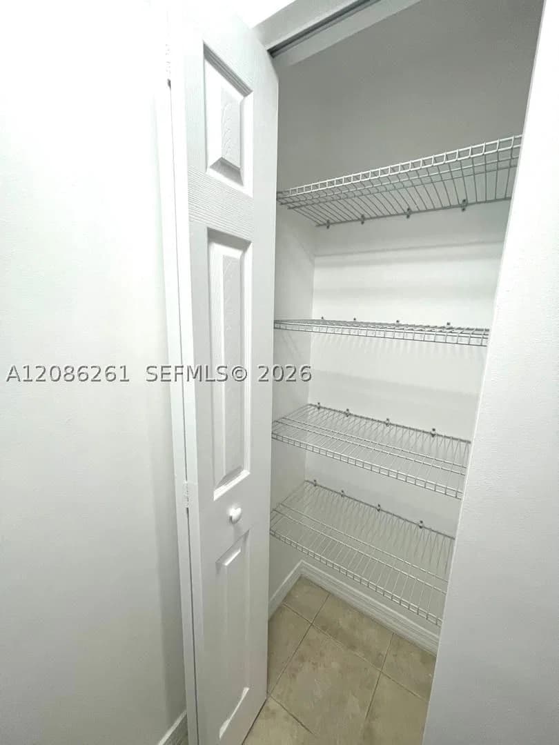 1+1 Daire — 115 11th St #704, Miami, FL 33130