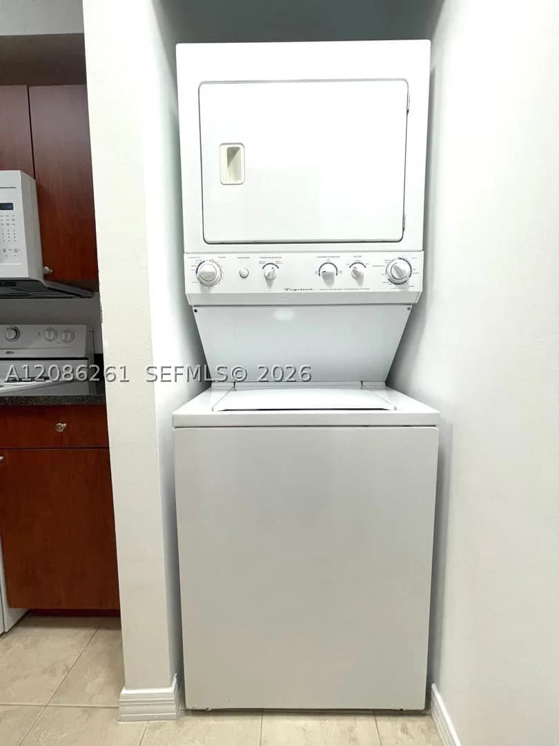1+1 Daire — 115 11th St #704, Miami, FL 33130