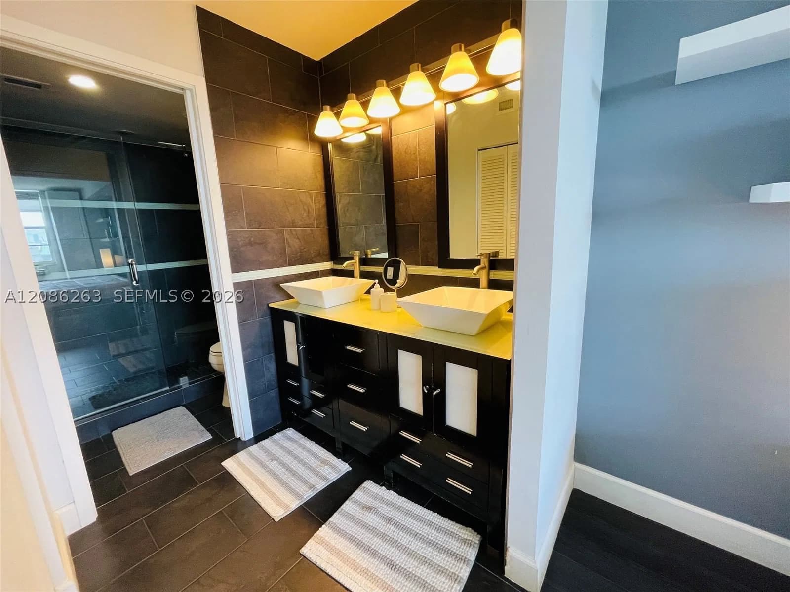 1+1 Condo — 2333 Brickell Ave #409, Miami, FL 33129