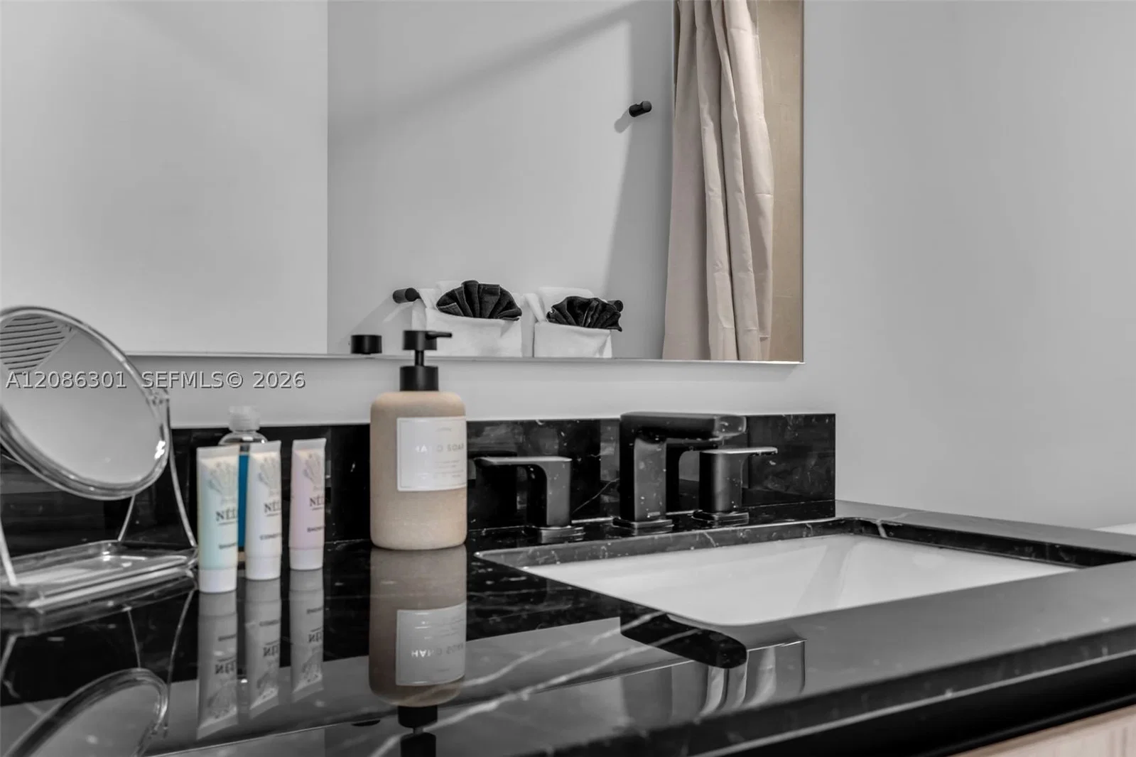 2+1 Condo — 225 Miami Ave #3501, Miami, FL 33128