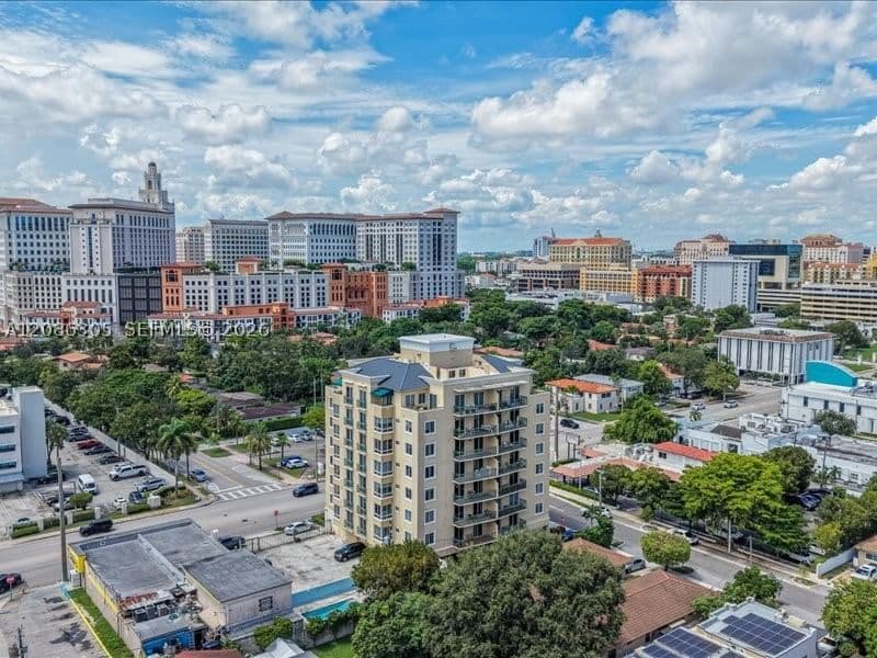 1+1 Condo — 2501 Douglas Rd #202, Miami, FL 33133