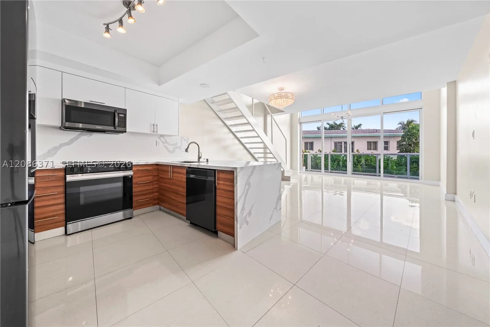2+1 Condo — 2000 Bay Dr #204, Miami Beach, FL 33141