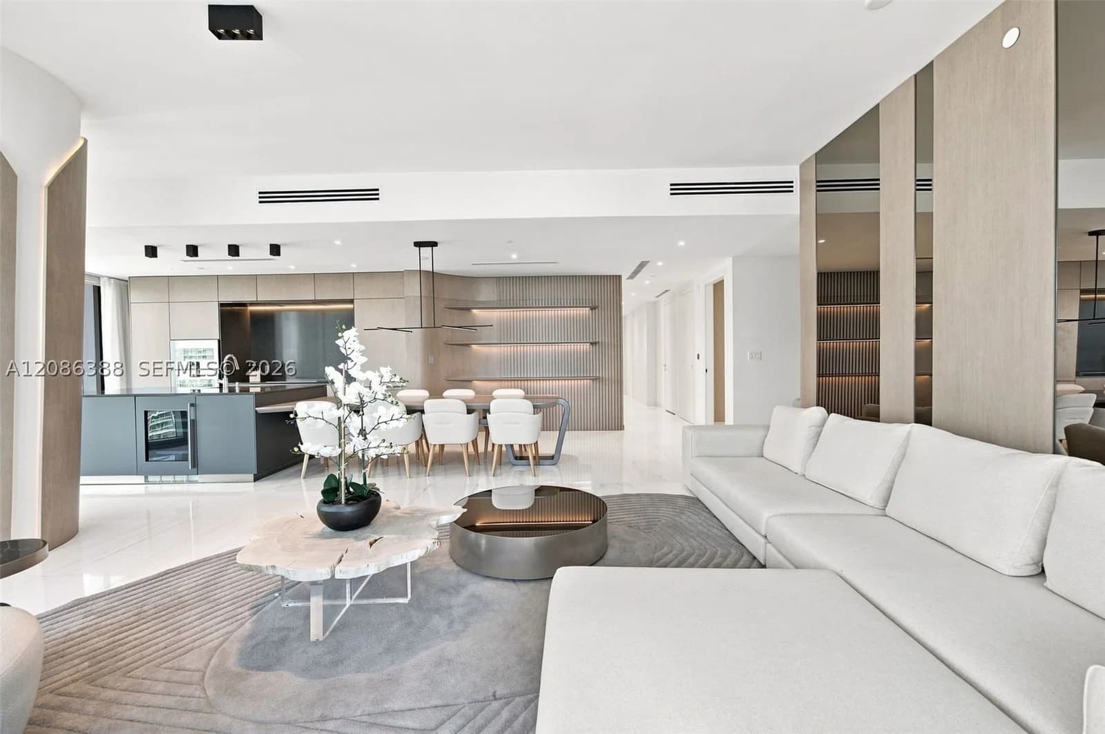 3+1 Condo — 300 Biscayne Blvd Way #3807, Miami, FL 33131