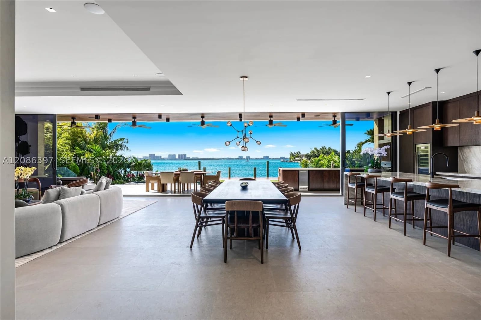 6-bedroom Single-Family Home — 857 Shore Dr, Miami Beach, FL 33141