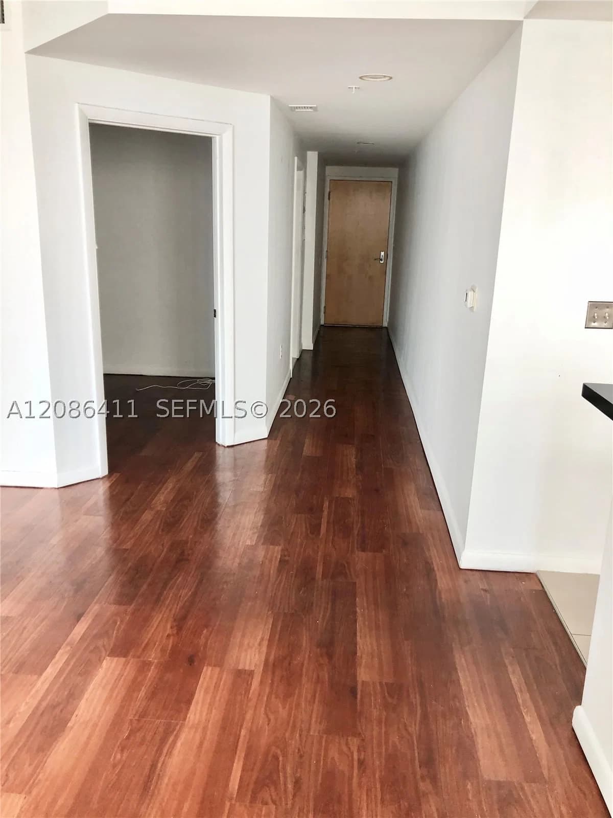1+1 Condo — 253 2nd St #2702, Miami, FL 33132