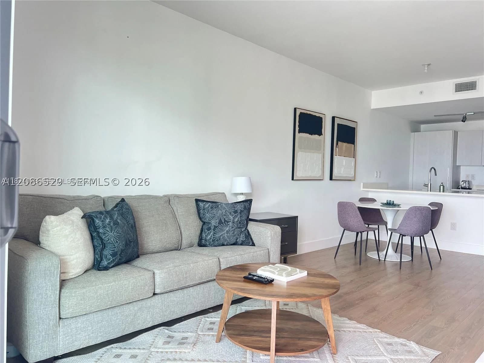 1+1 Condo — 501 31st St #1202, Miami, FL 33137