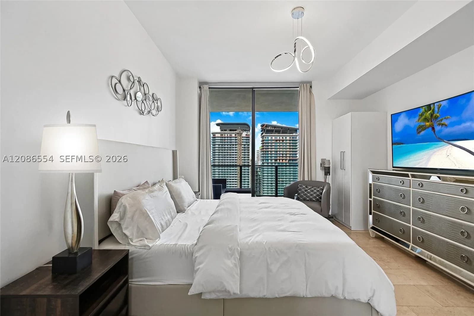 1+1 Condo — 68 6th St #3306, Miami, FL 33131