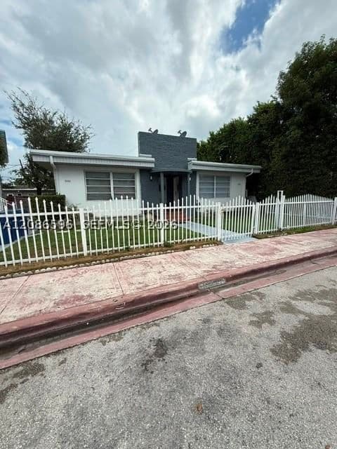 1+1 Daire — 1995 Marseille Dr #4, Miami Beach, FL 33141