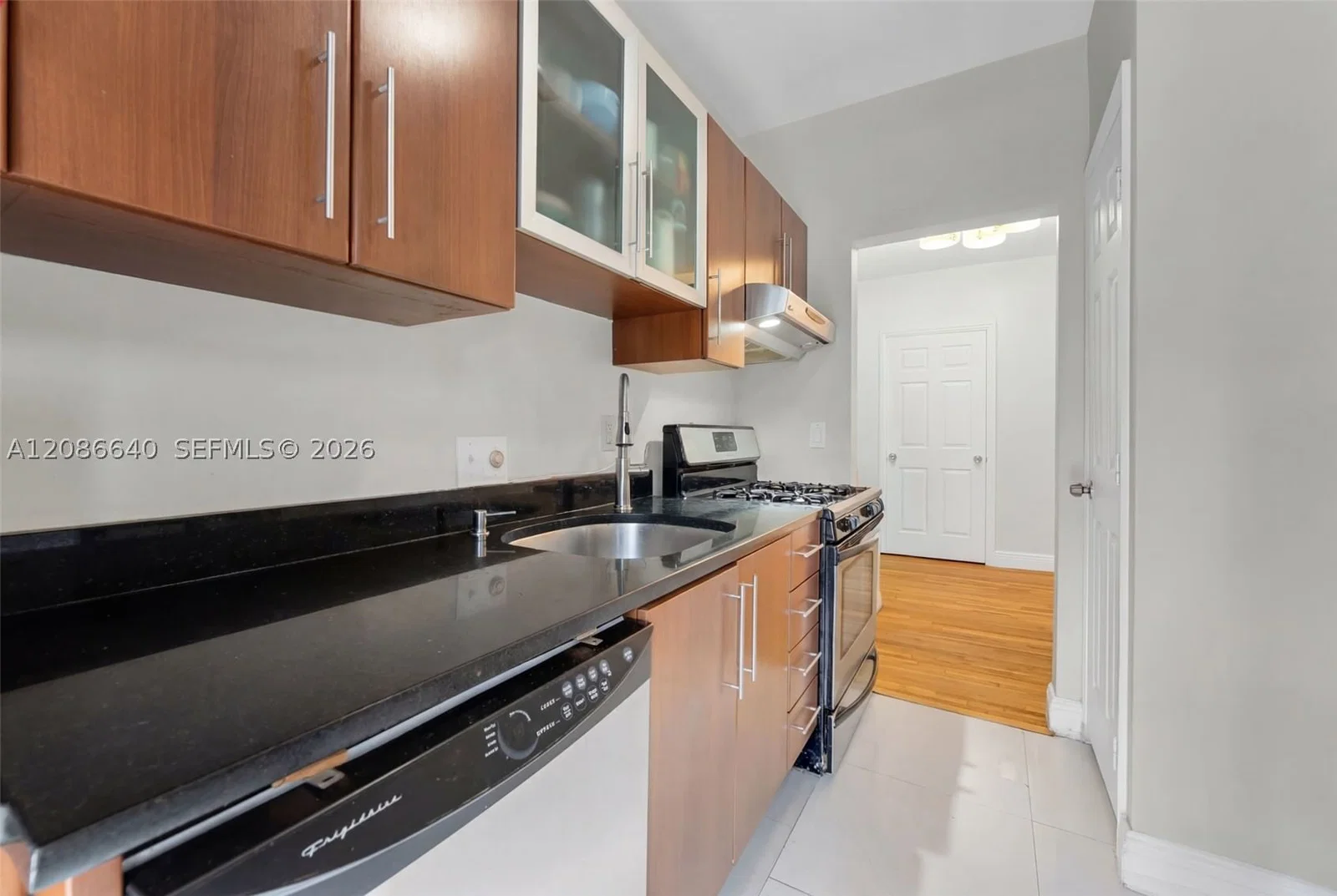 1+1 Condo — 320 85th St #15, Miami Beach, FL 33141
