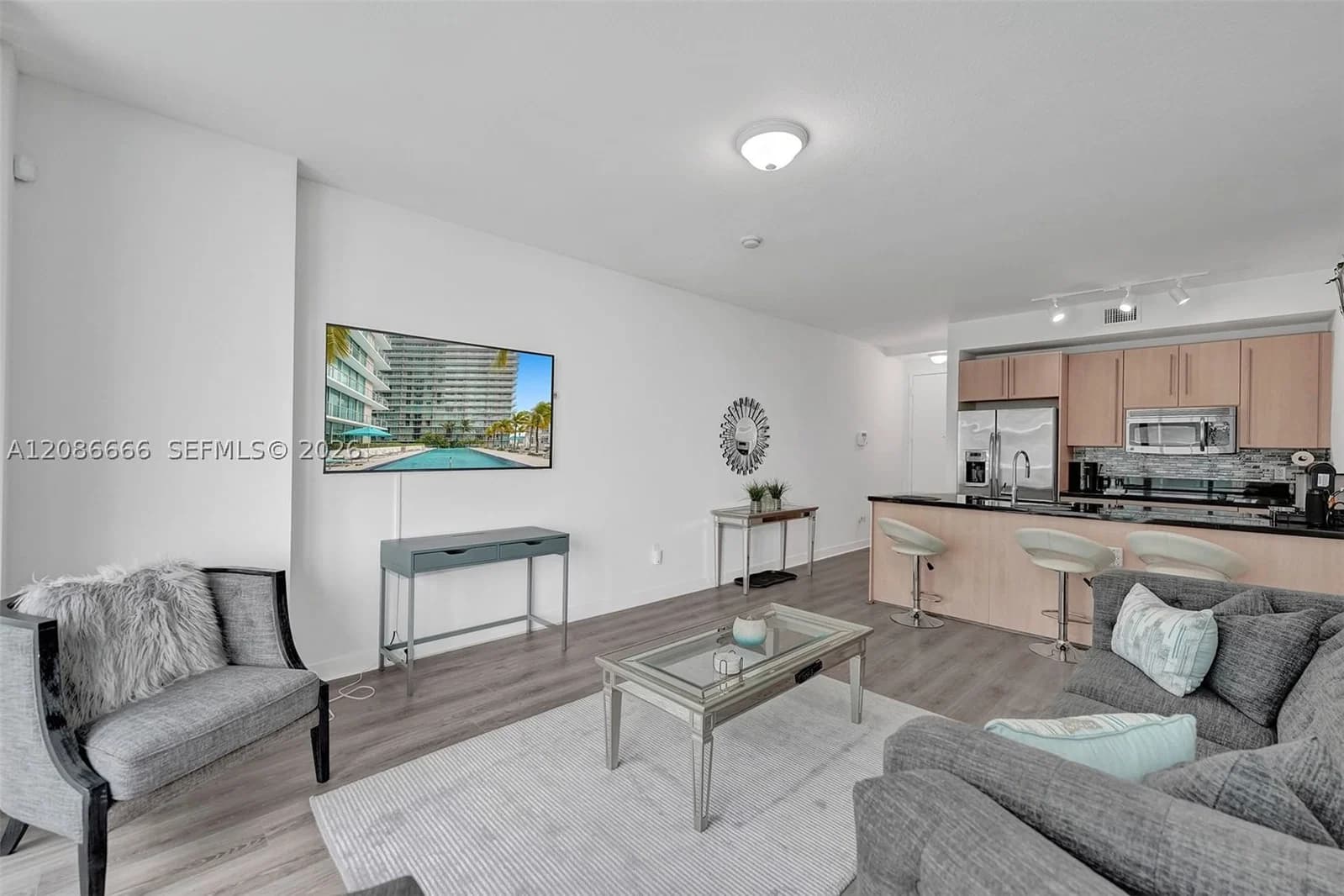1+1 Condo — 79 12th St #3608-S, Miami, FL 33130