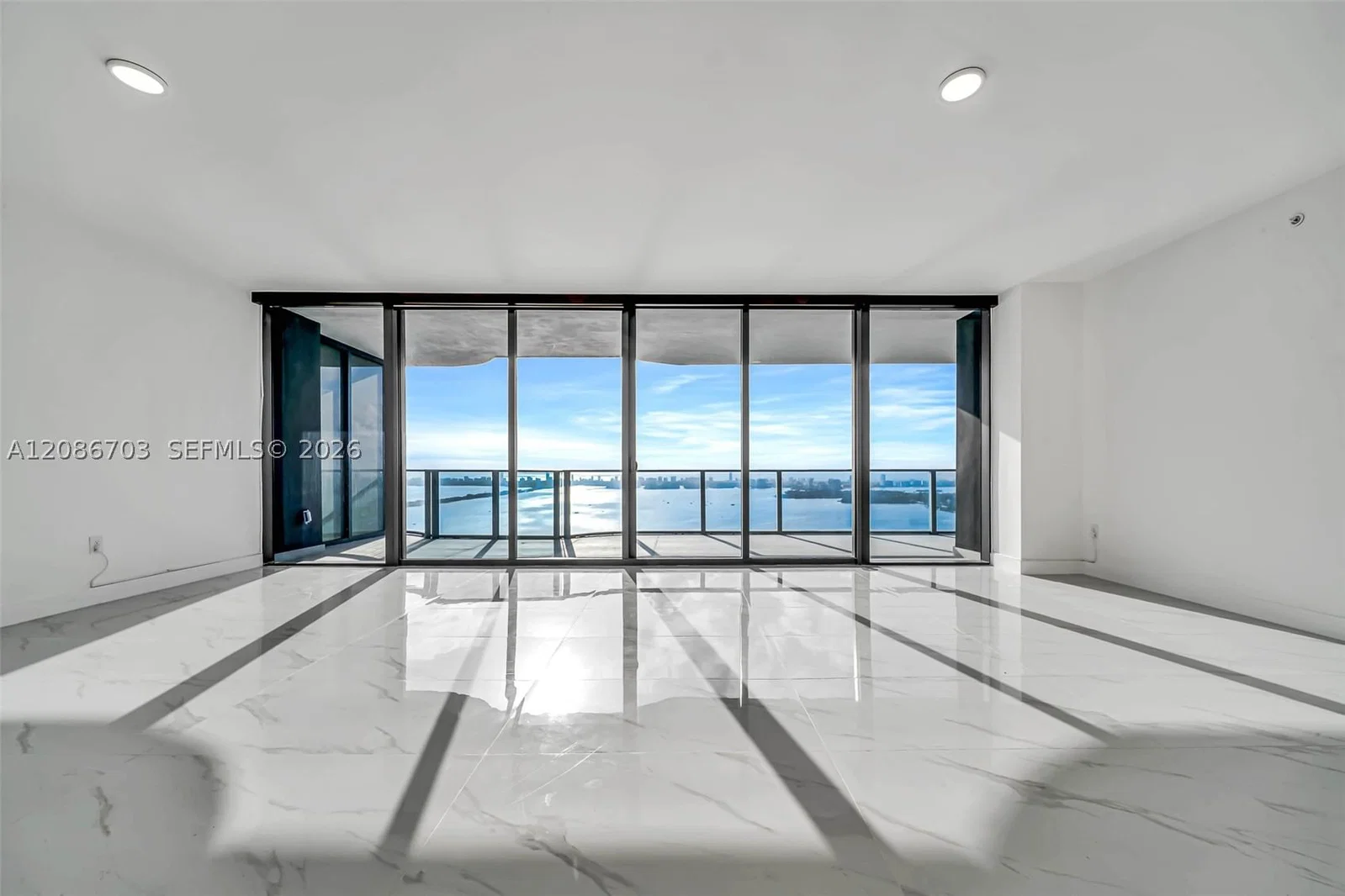 3-bedroom Condo — 725 NE 24TH ST #3002A, Miami, FL 33137