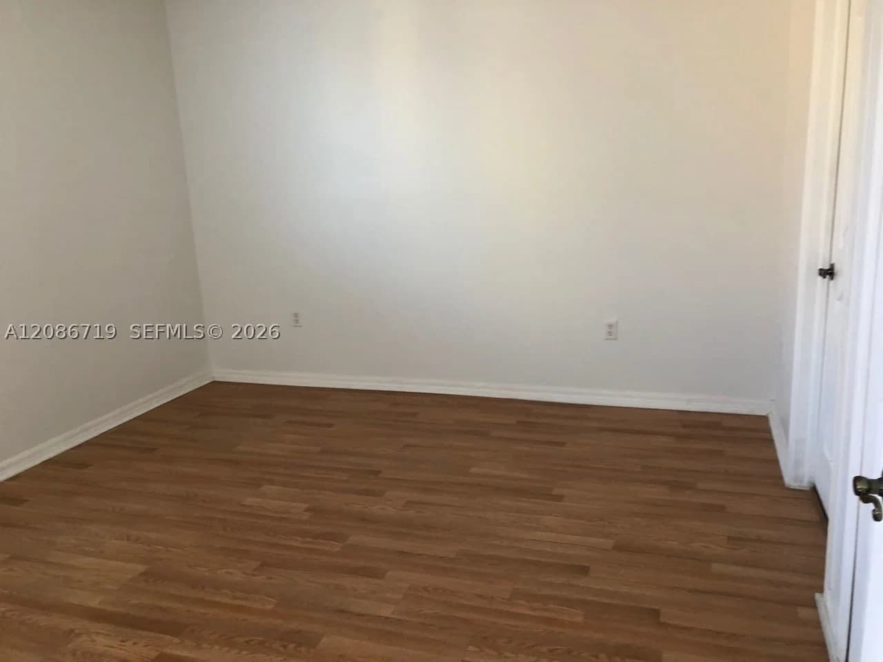 1+1 Kooperatif — 218 12 AV #506, Miami, FL 33128