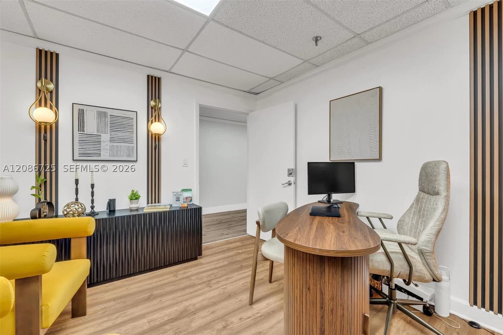Property — 2500 79th Ave, Doral, FL 33122