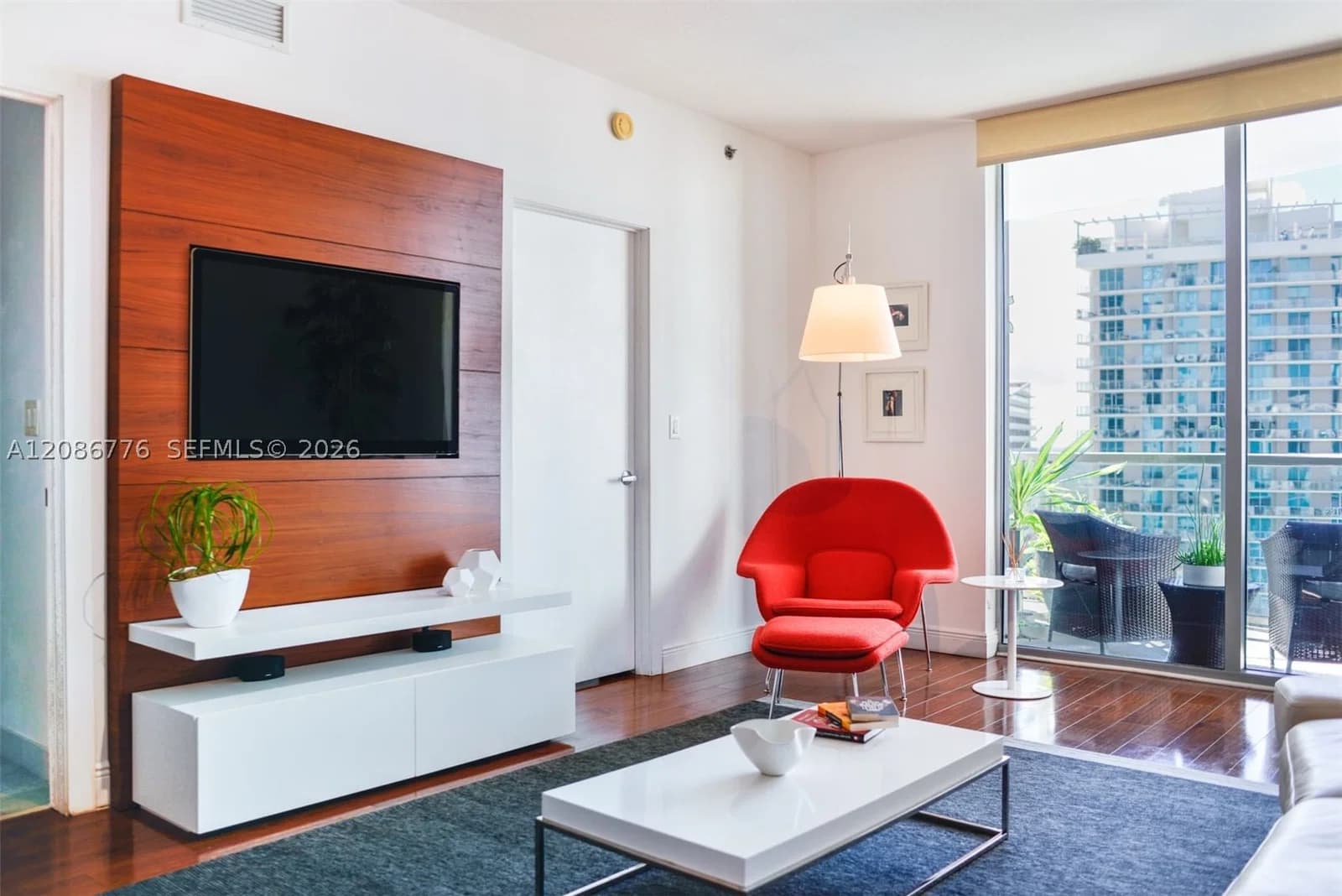 1+1 Condo — 1060 Brickell Ave #3515, Miami, FL 33131