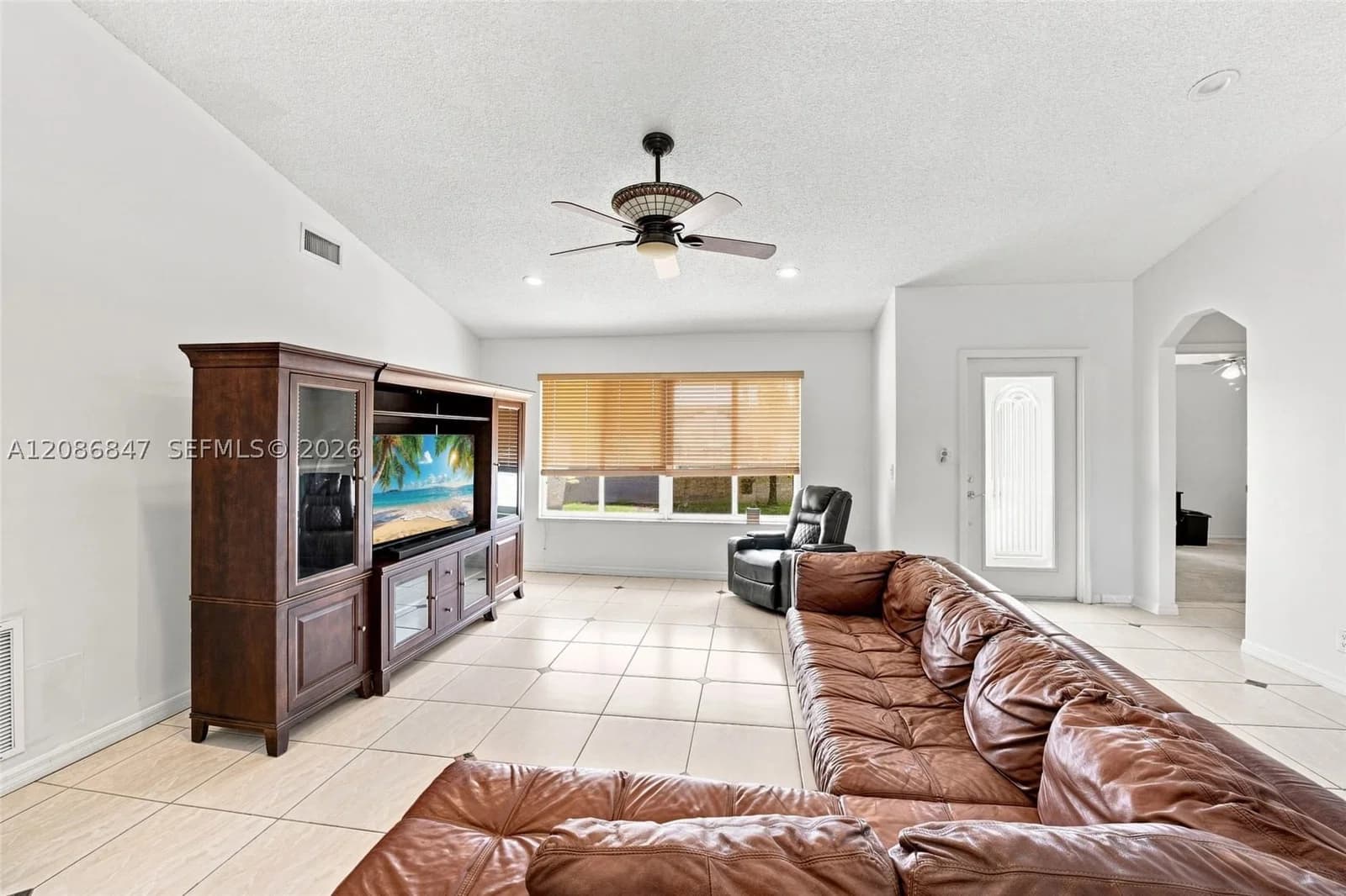 4+1 Müstakil ev — 511 104th Ave, Plantation, FL 33324