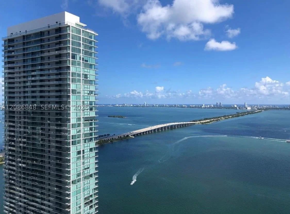 4+1 Condo — 480 31st St #3501, Miami, FL 33137