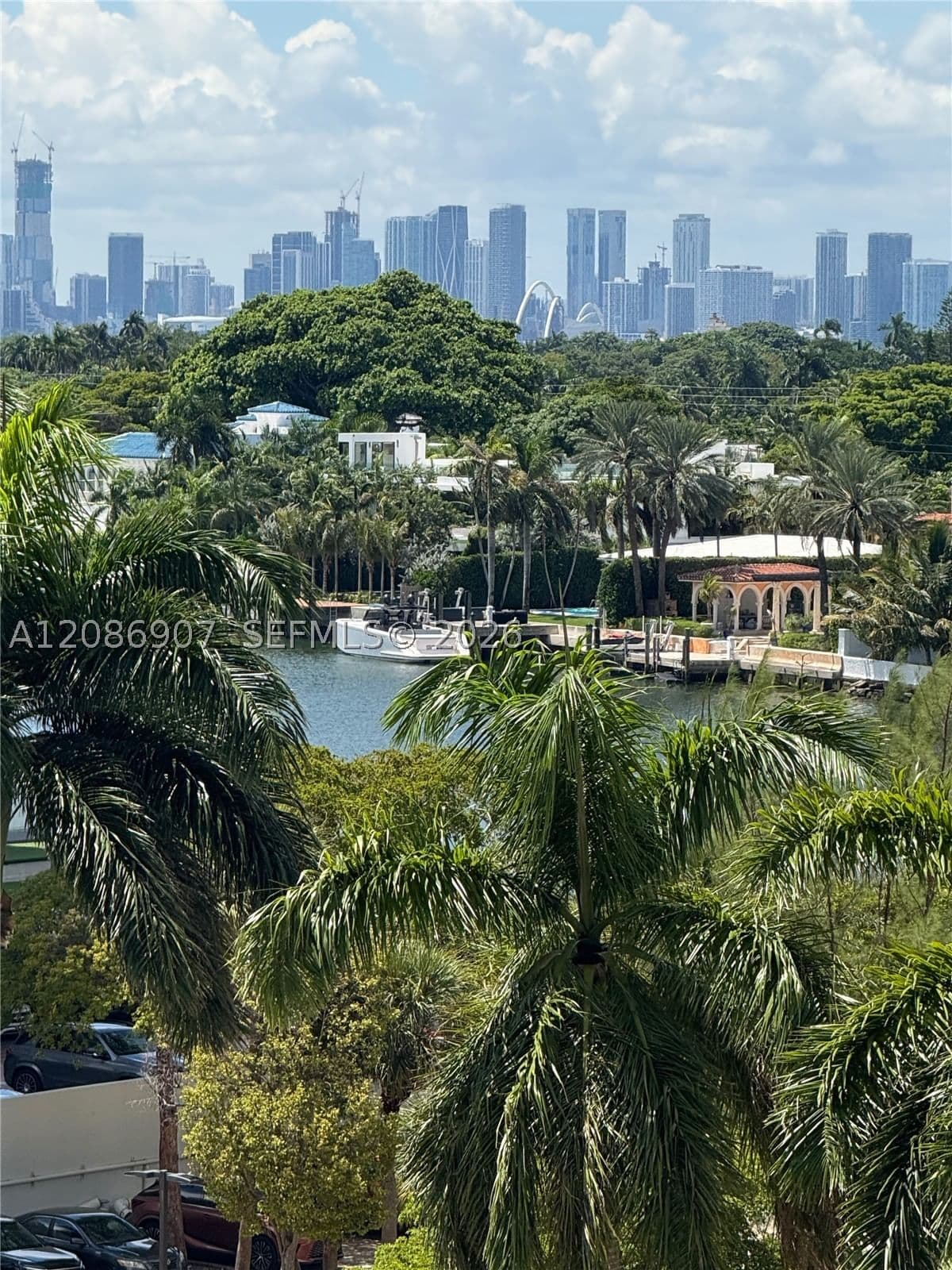 1+1 Condo — 5555 Collins Ave #7Z, Miami Beach, FL 33140