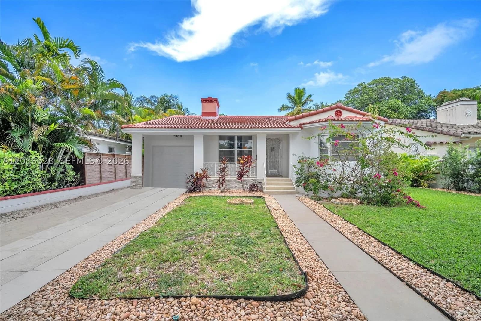 3+1 Müstakil ev — 801 24th Rd, Miami, FL 33129