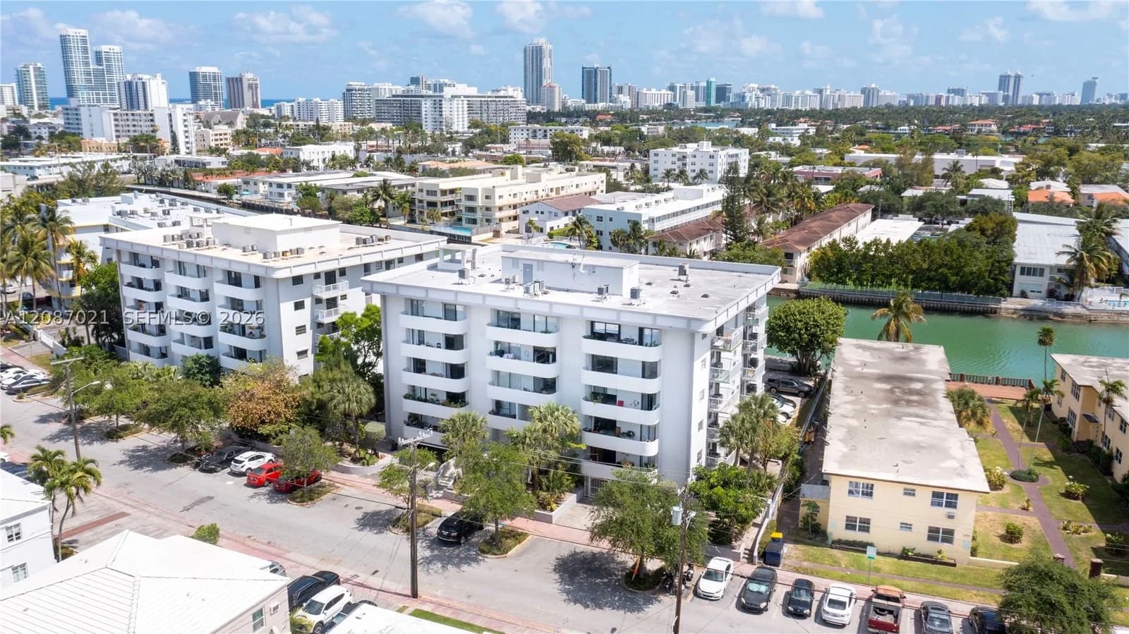 2-bedroom Condo — 130 Shore Dr #2F, Miami Beach, FL 33141